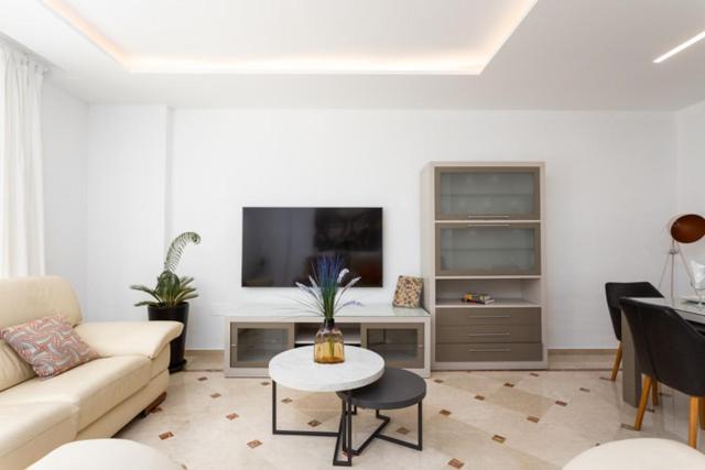 Mtr - Temporary Rent 3 Bedrooms Av Del Mar Apartamento Marbella
